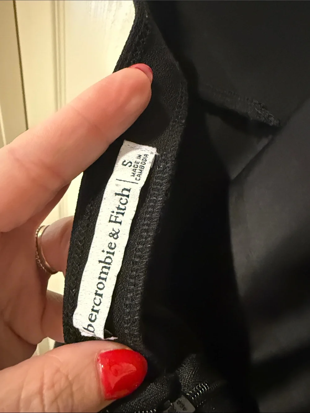 Abercrombie & Fitch very good